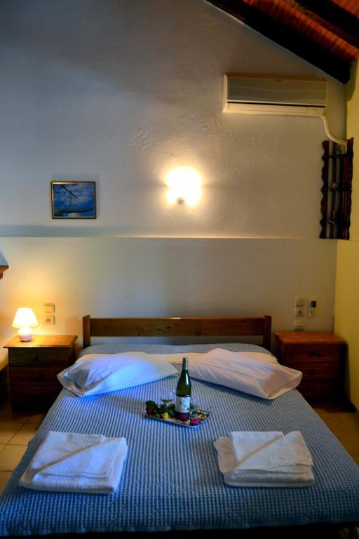 Chouchounikos Apartments Lefokastro Ngoại thất bức ảnh