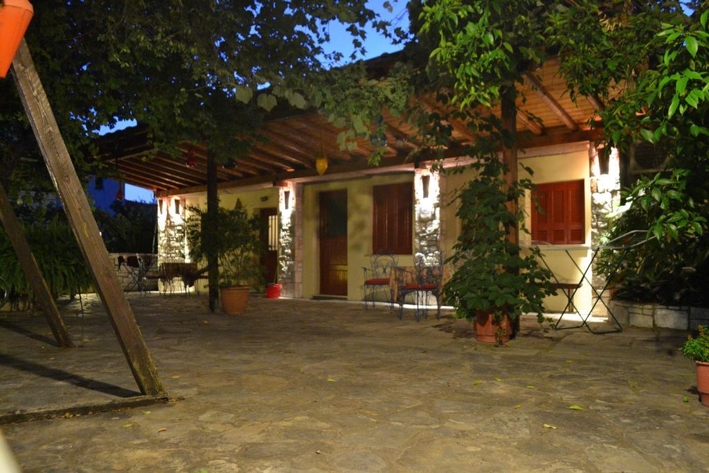 Chouchounikos Apartments Lefokastro Ngoại thất bức ảnh